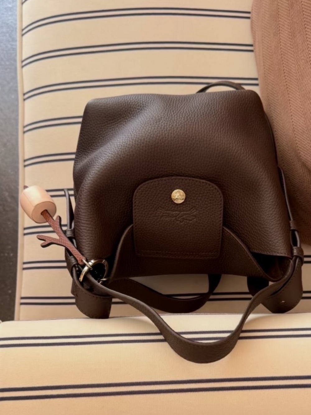 Longchamp Le Cadence S Bucket Bag MOCHA BROWN Longchamp Small Le Cadence